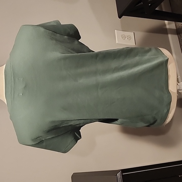 Madewell Sage Green Short Sleeve Ribbed Tee Size XL PTP 21 In Length 23in. - Picture 4 of 7